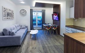 Rooftop Apartment Ii.